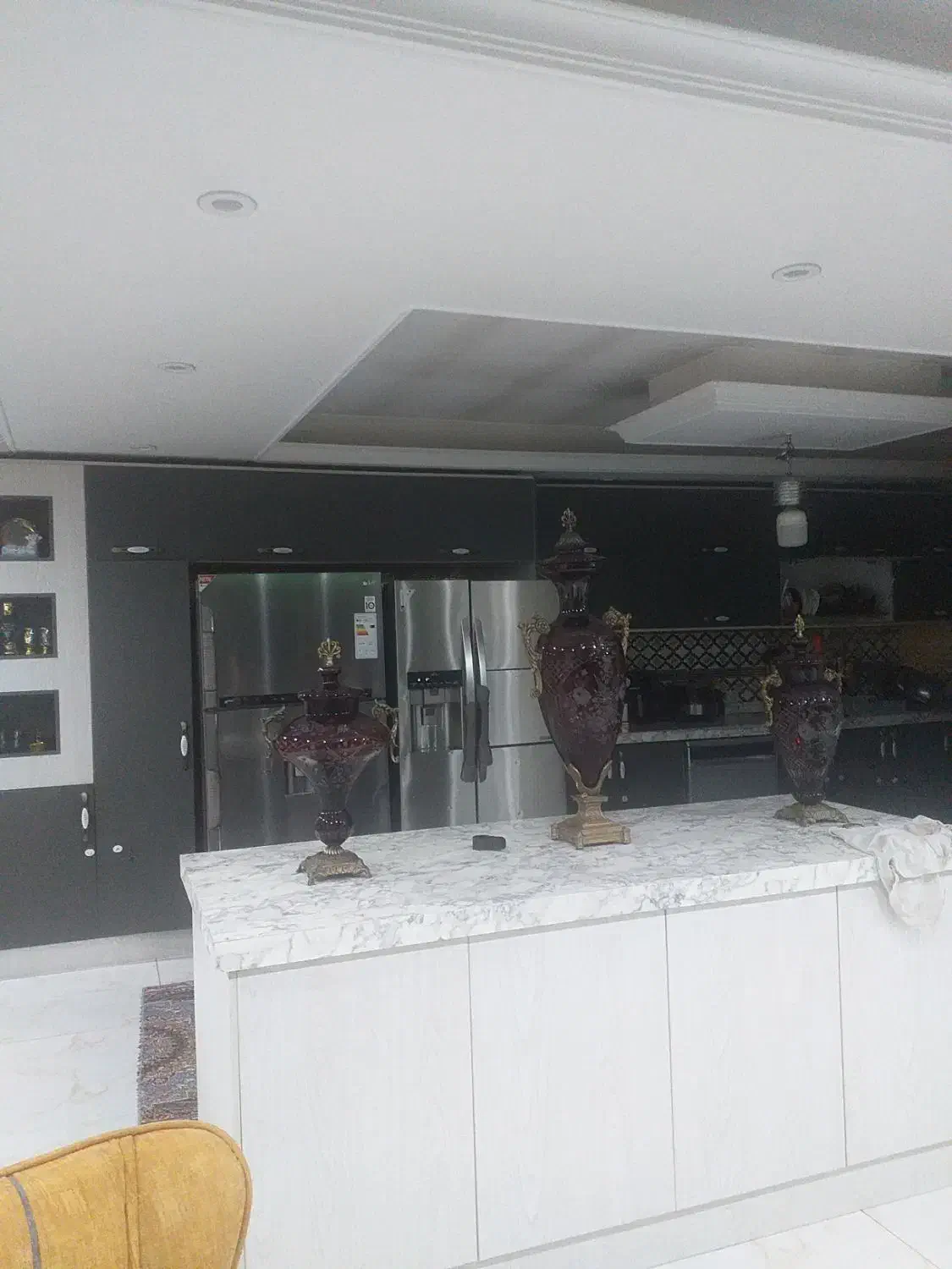 فروش آپارتمان ۲۹۲ متری ۳ خوابه تا ۷میلیارد تهاتر|فروش آپارتمان|کهریزک, |دیوار