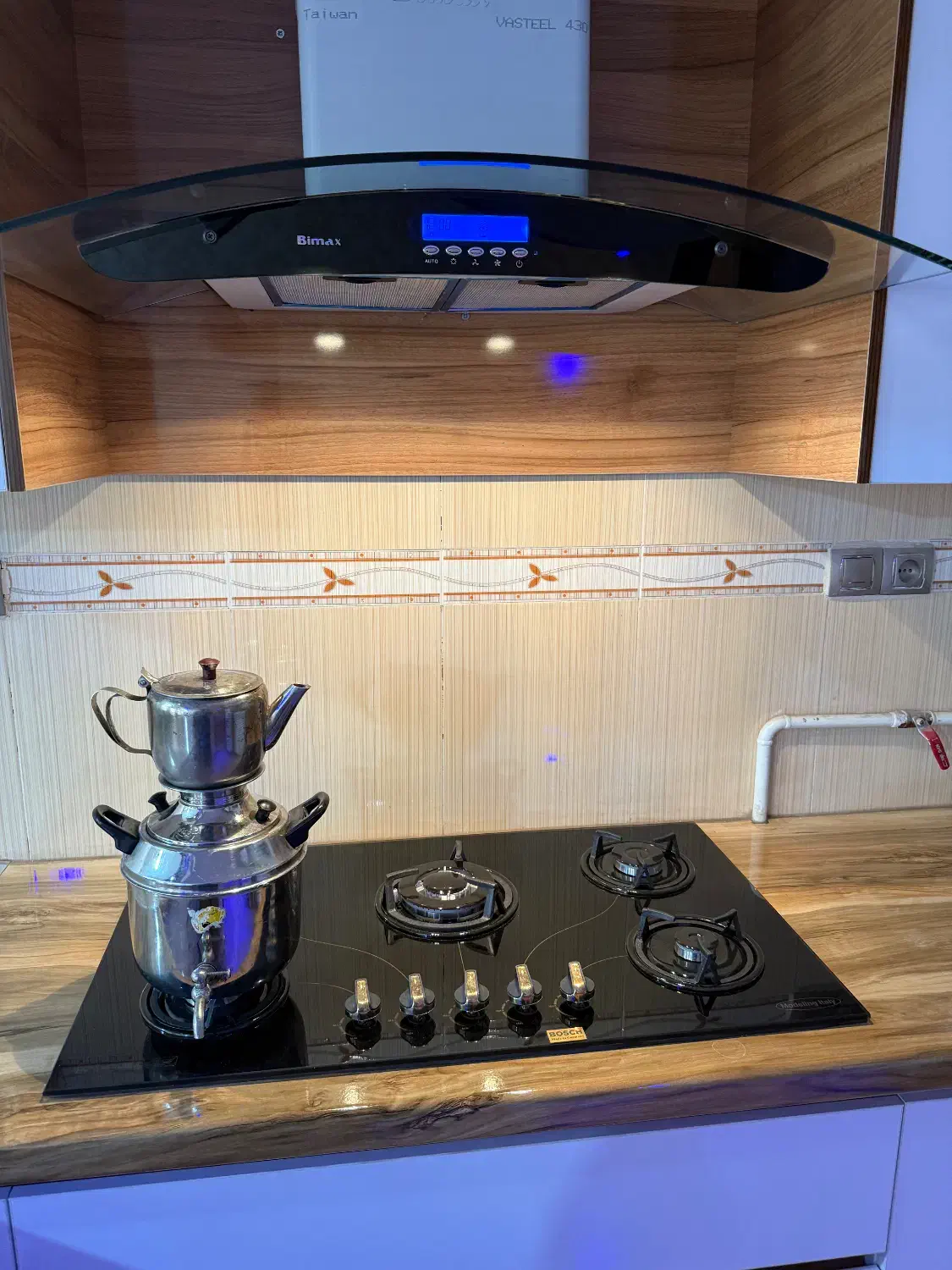 منزل شیک فول امکانات بصورت روزانه دربهترین نقطه شه|اجارهٔ کوتاه‌مدت آپارتمان و سوئیت|سیرجان, |دیوار