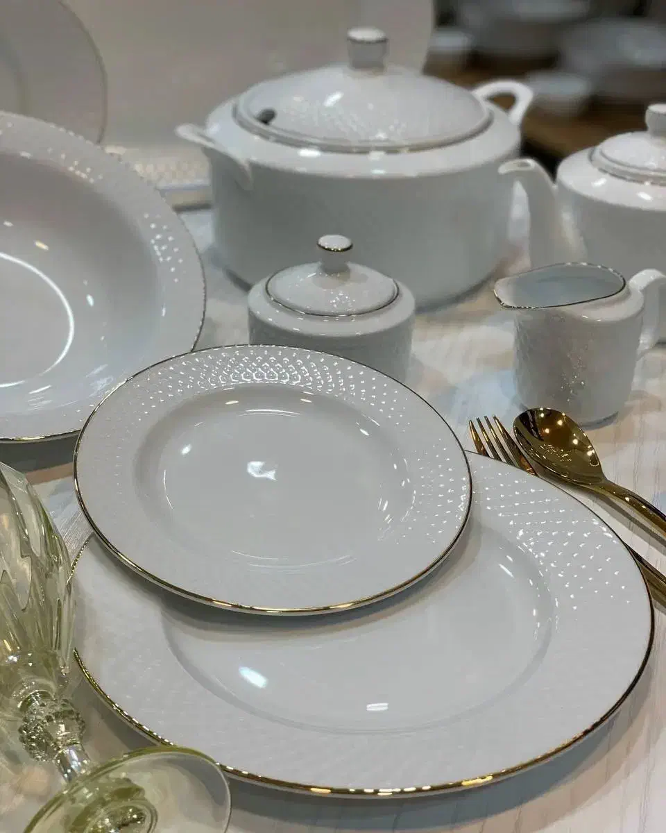 سرویس چینی 12 نفره زرین رادیانس لب طلا آکبند|ظروف سرو و پذیرایی|تهران, شوش (باغ آذری)|دیوار