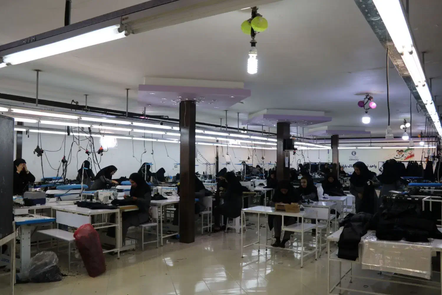 استخدام انباردار و کارگر انبار فوری|استخدام صنعتی، فنی، مهندسی|شیروان (خراسان), |دیوار