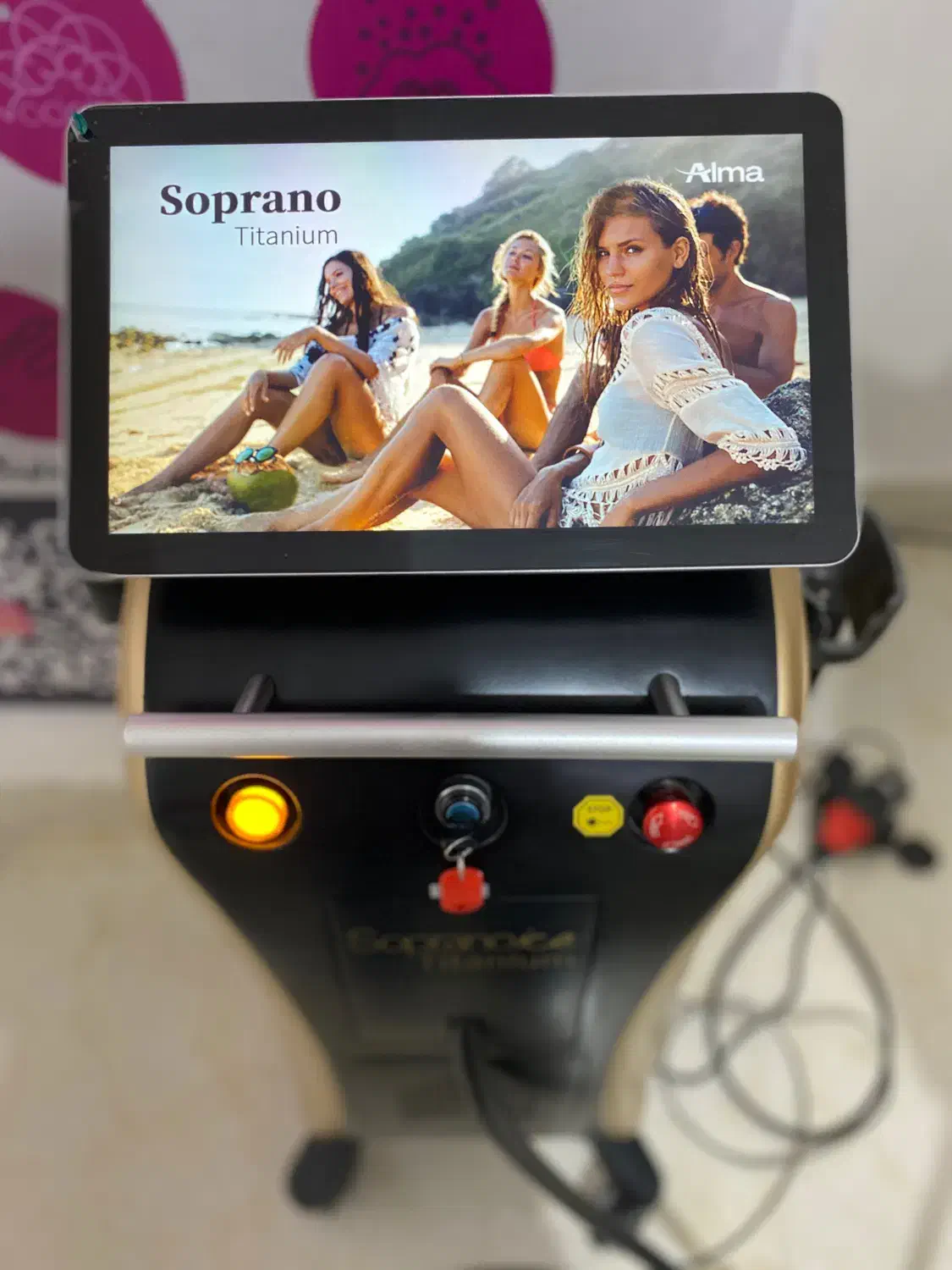 مرکز زیبایی و لیزر در فاز ۲ سهند|خدمات آرایشگری و زیبایی|سهند, |دیوار