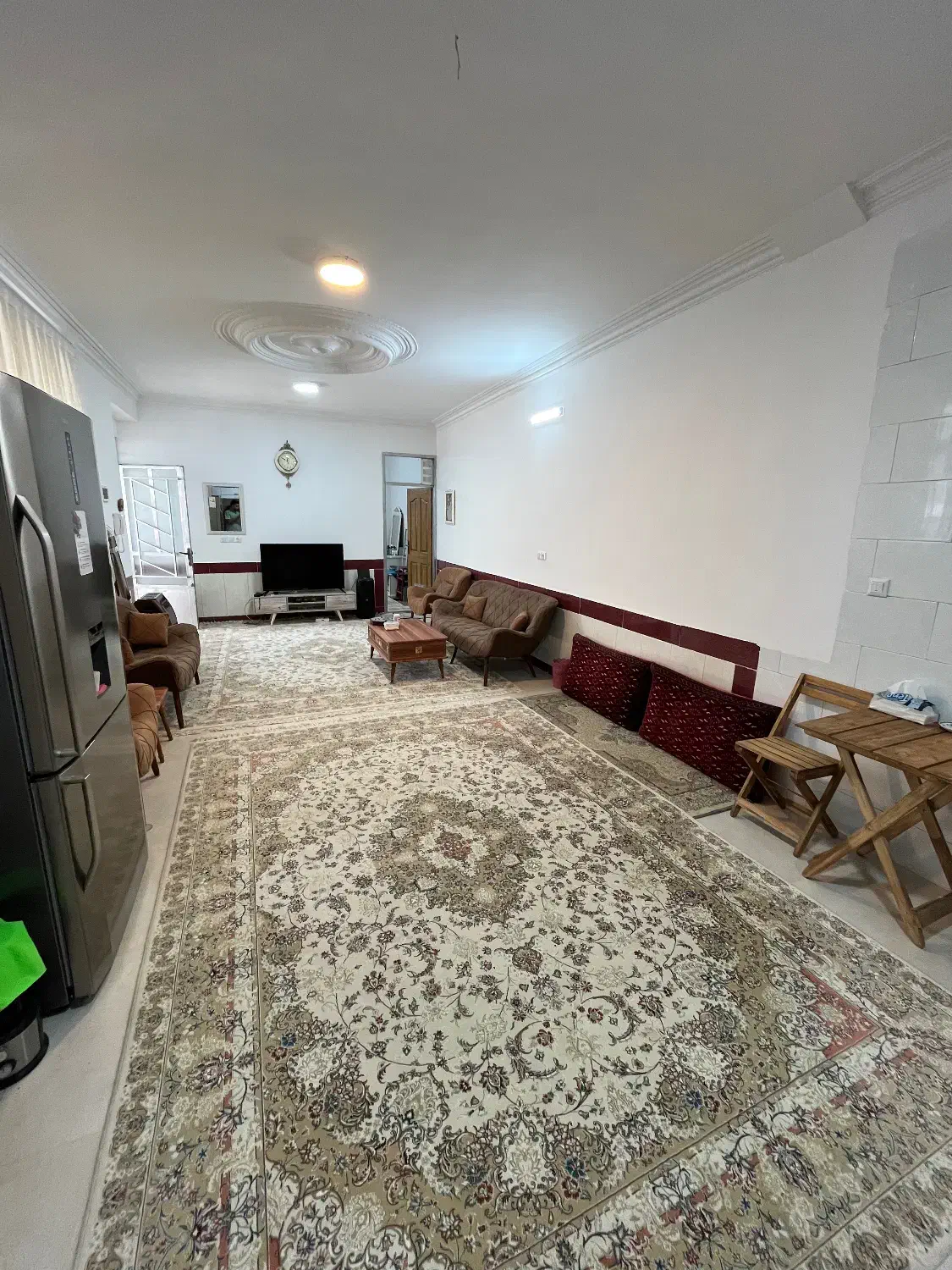 فروش خانه ویلایی شیک ودنج در ریوش حاشیه خیابان سرو|فروش خانه و ویلا|کوهسرخ, |دیوار