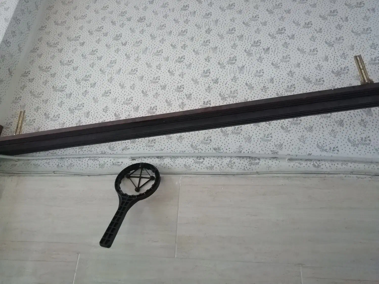 کتیبه|پرده، رانر، رومیزی|رشت, دروازه لاکان|دیوار