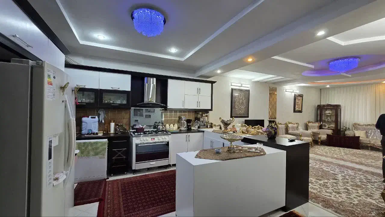 اپارتمان95متری/خوش نقشه/سالم3|فروش آپارتمان|مشهد, هفده شهریور|دیوار