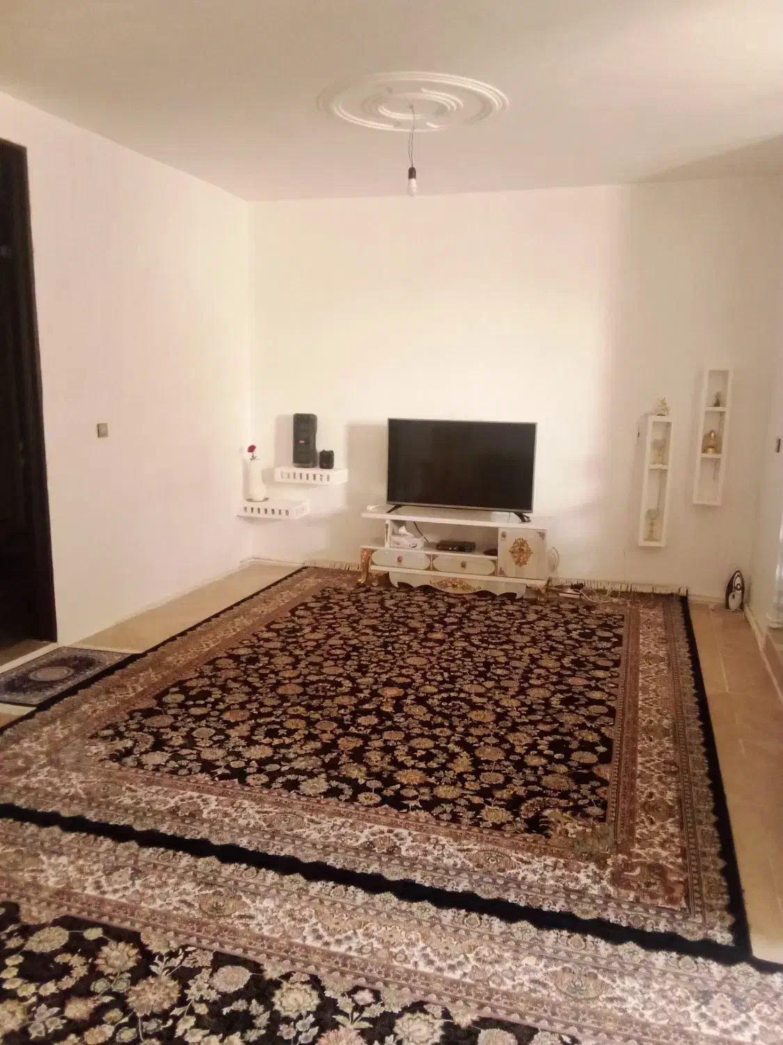 فروش خانه ویلایی دوطبقه روستای درکه|فروش خانه و ویلا|صحنه, |دیوار