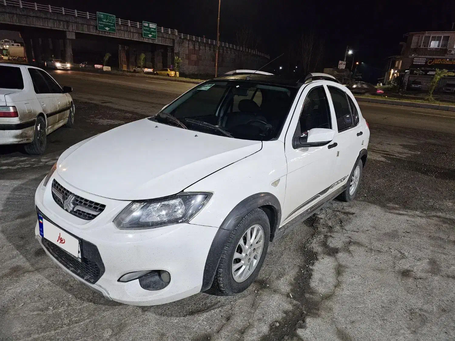 کوییک R سقف مشکی مدل ۹۹|خودرو سواری و وانت|لاهیجان, یوسف آباد|دیوار