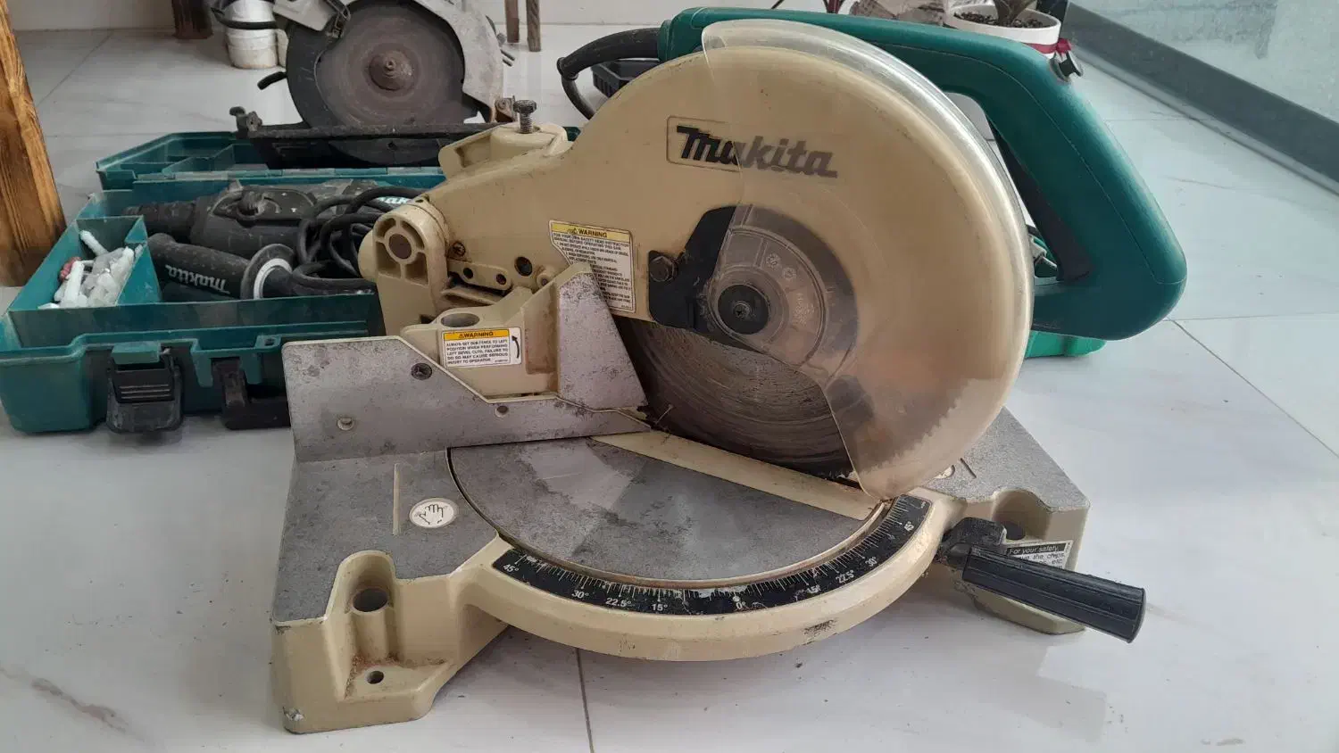 ابزار نجاری ماکیتا|ابزارآلات|تولم شهر, |دیوار