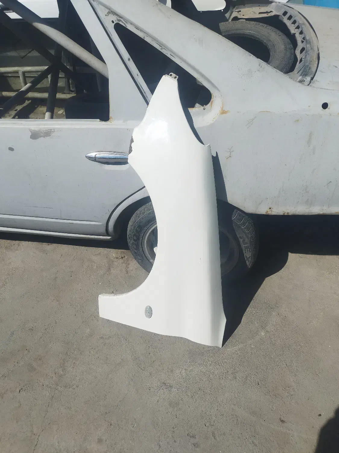 گلگیر چپ وراست جلو 206 سپر جلو سپر عقب|قطعات یدکی و لوازم جانبی|مشهد, اسماعیل آباد (سپاد)|دیوار