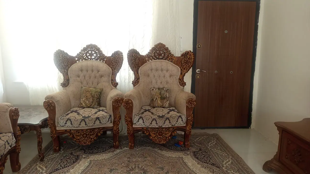 مبل|مبلمان خانگی و میز عسلی|گلبهار, شهر جدید گلبهار|دیوار
