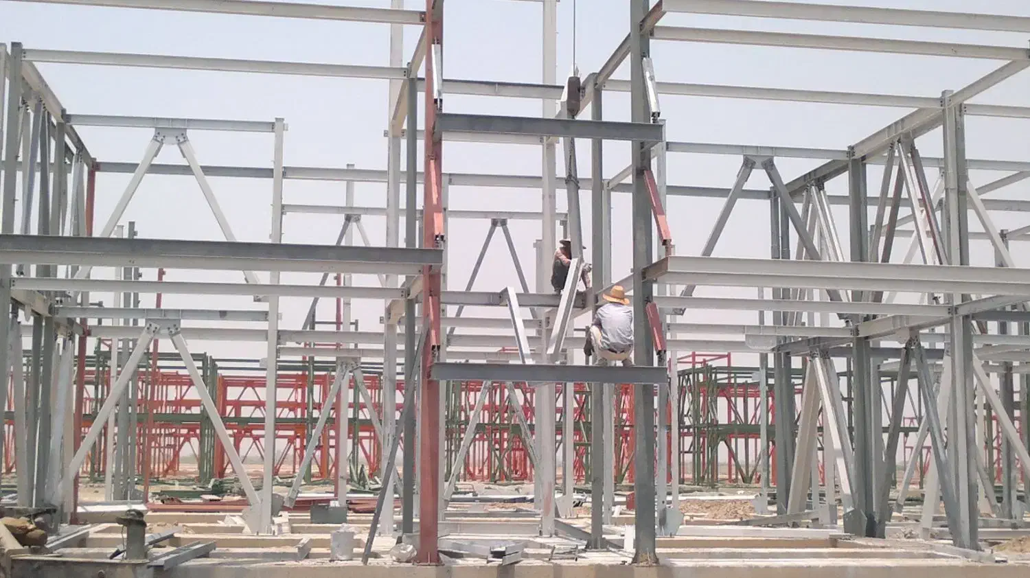 ساخت سوله و اسکلت فلزی مطابق با ISO3834|خدمات پیشه و مهارت|همدان, |دیوار