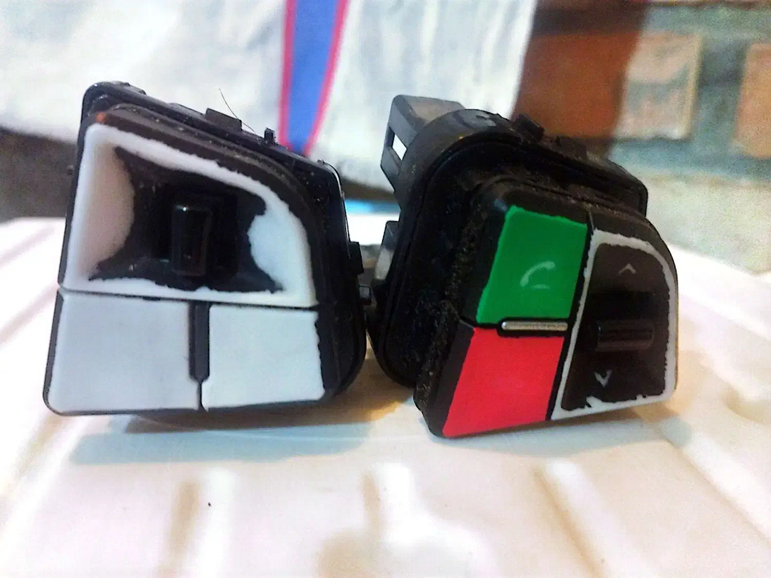 دکمه های روی فرمان پارس مدل بالا|قطعات یدکی و لوازم جانبی|شیراز, فرهنگ شهر|دیوار