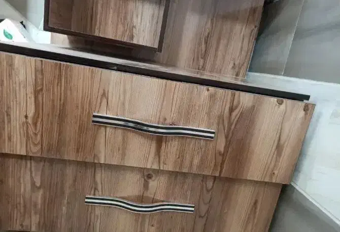 کتابخانه|کتابخانه، شلف، قفسه‌های دیواری|بروجرد, |دیوار