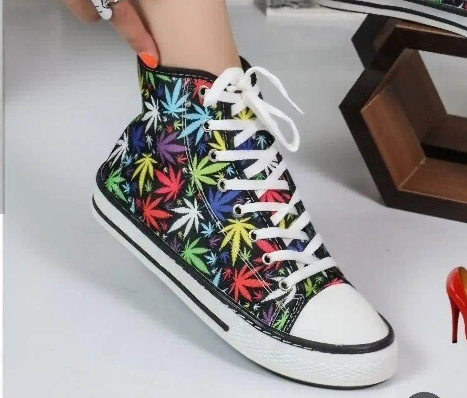 آلستار ساقدار فقط 289000|کیف، کفش، کمربند|دوگنبدان, |دیوار