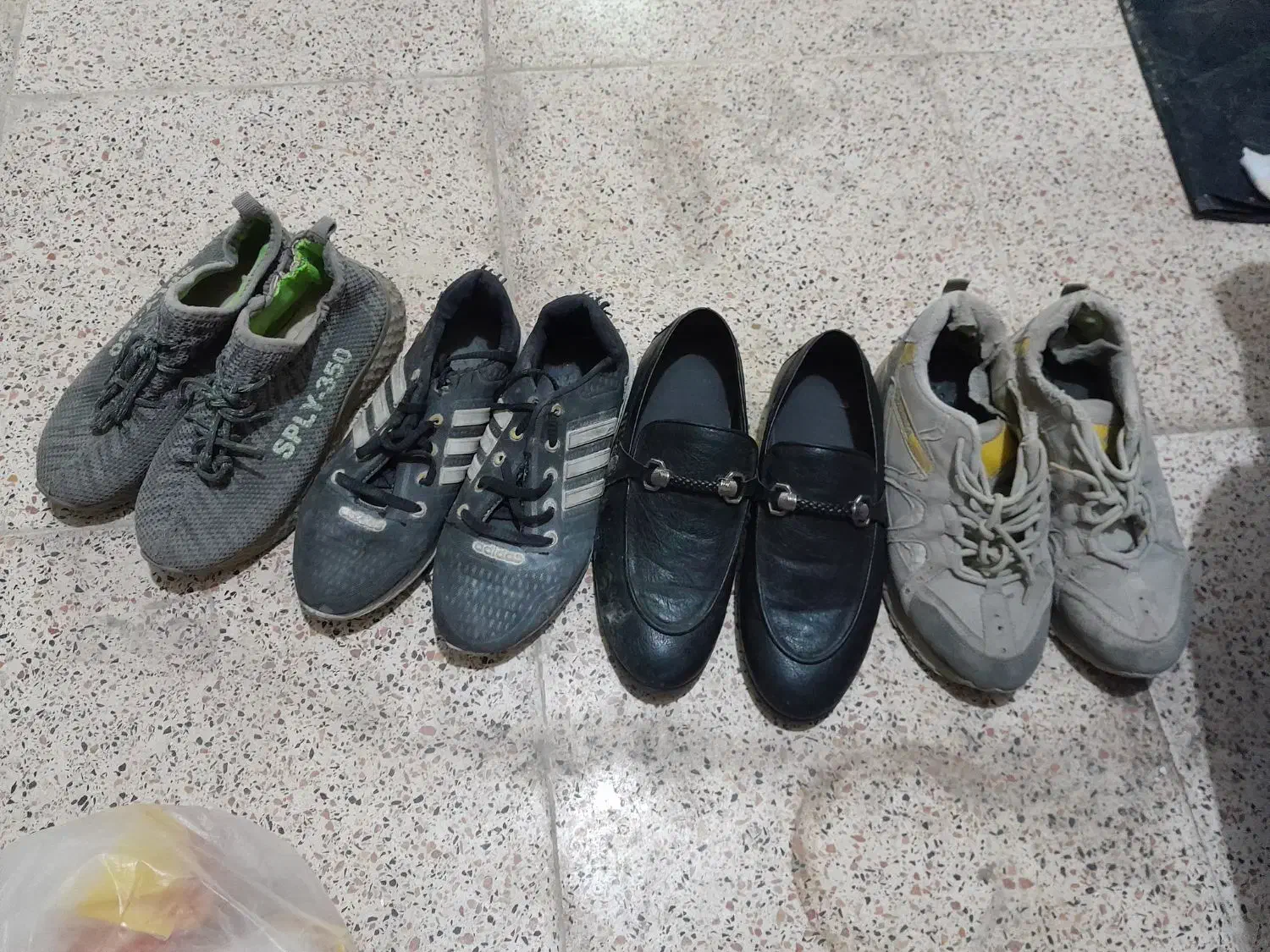 ۴ جفت کفش پسرانه کارکرده سالم همشون در سایز ۳۸|کیف، کفش، کمربند|ارومیه, |دیوار