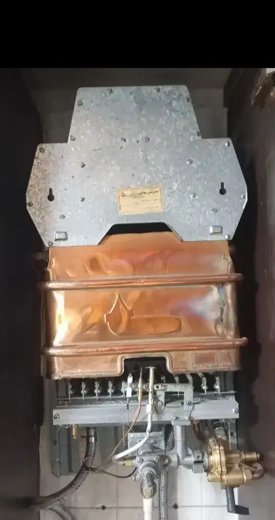 فروش و خریدار تمام آبگرمکن دیواری ایستاده|آبگرمکن، پکیج، شوفاژ|کرمانشاه, |دیوار