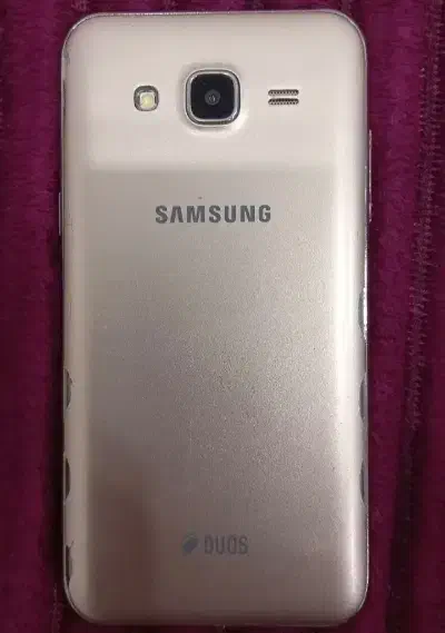 جی 5|اشیا|قم, باغ شریفی|دیوار