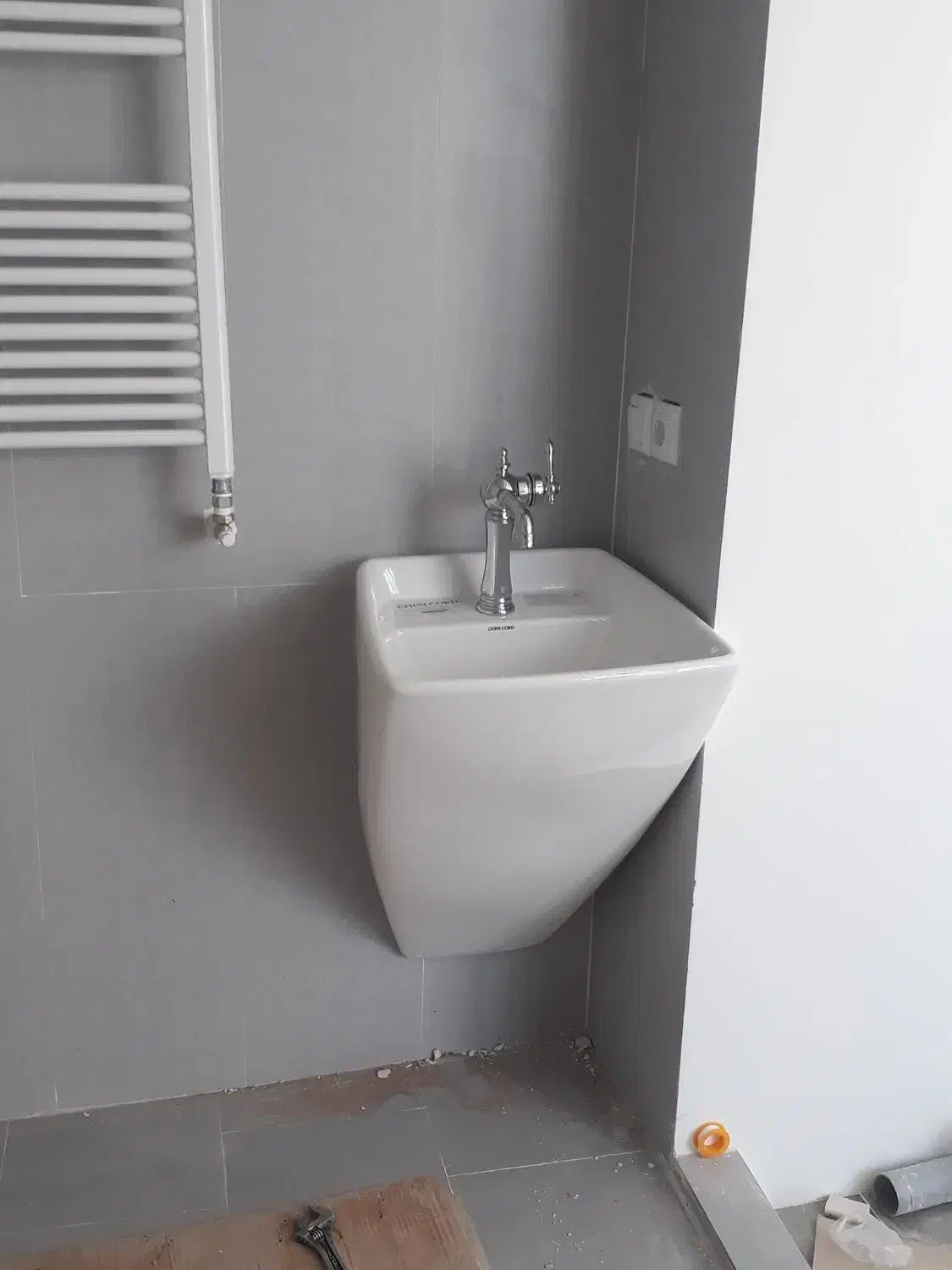 نصب و تعمیر پکیج رادیاتور نصب شیرالات|آبگرمکن، پکیج، شوفاژ|زنجان, |دیوار