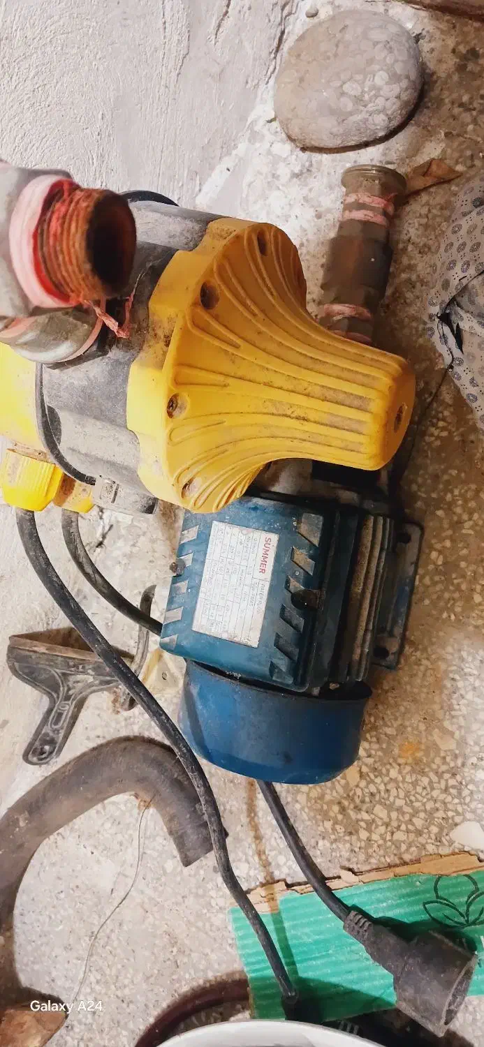 پمپ اب در حد نو کمتر یکسال کارکرده|مصالح و تجهیزات ساختمان|نکا, |دیوار