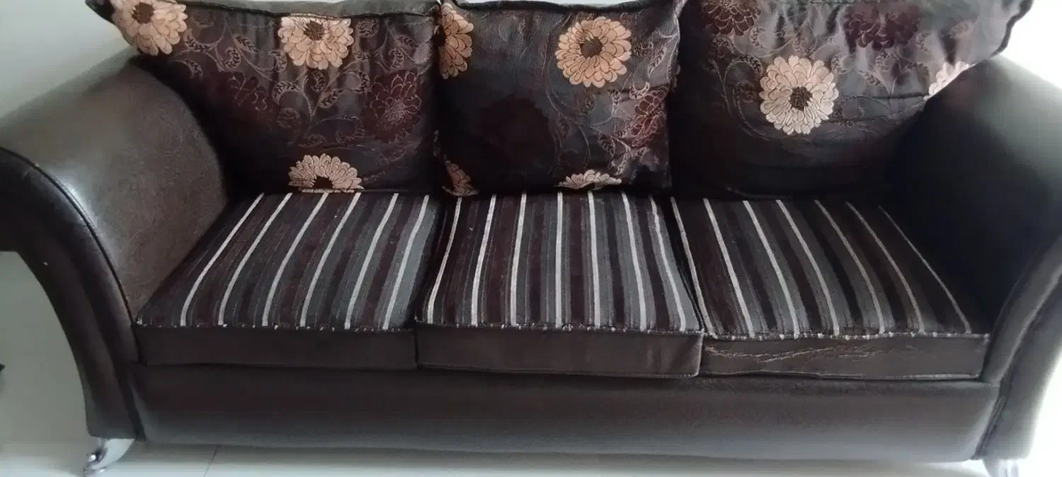 مبا چرم پایه استیل کار تهران|مبلمان خانگی و میز عسلی|مشهد, نظام دوست|دیوار