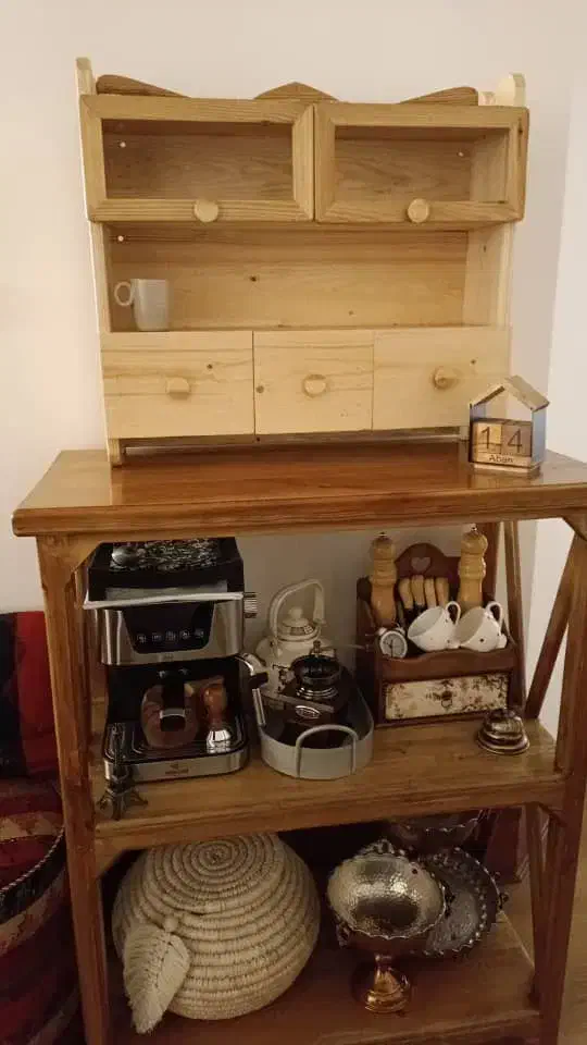 ساخت وتعمیر انواع سازه های چوبی|کتابخانه، شلف، قفسه‌های دیواری|شیراز, شریف‌آباد|دیوار