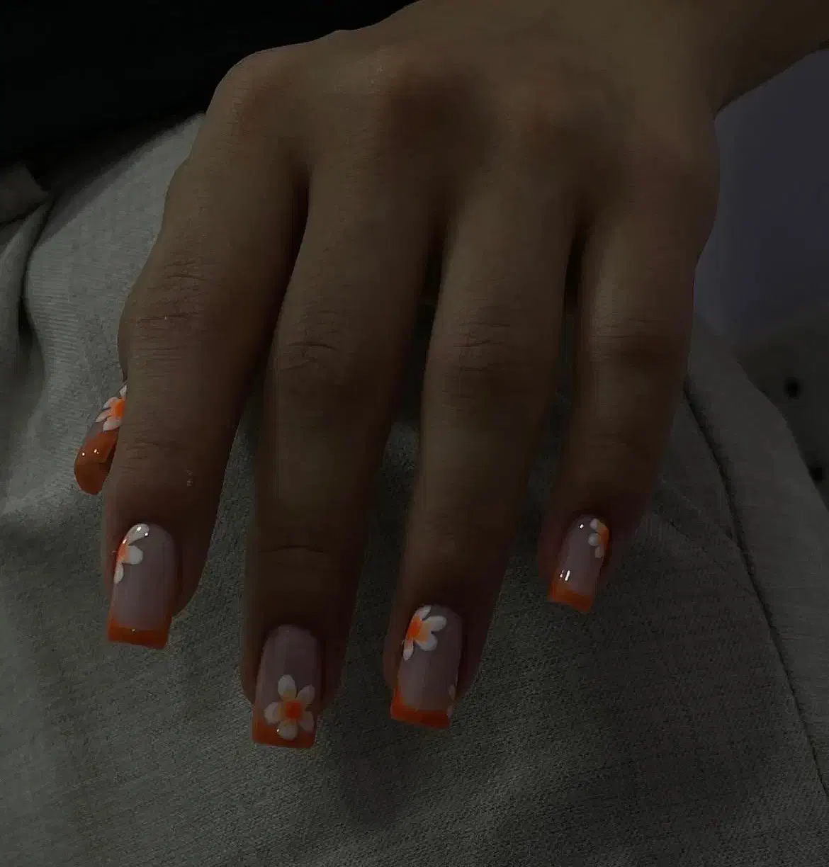 کاشت ناخن یلدایی تخفیف ویژه|خدمات آرایشگری و زیبایی|لاهیجان, انقلاب|دیوار