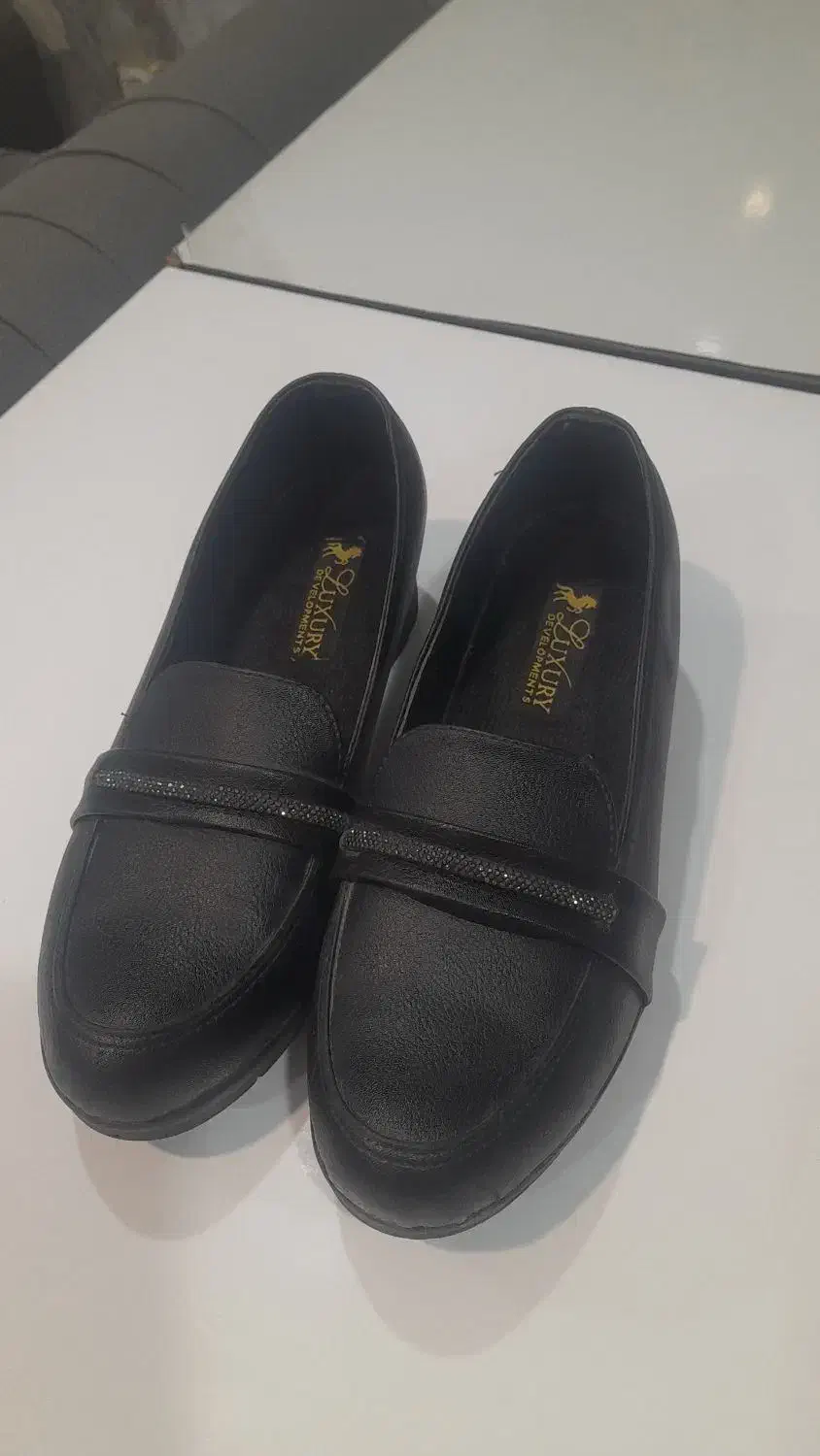 یه جفت کفت کالج در حد نو|کیف، کفش، کمربند|قروه, |دیوار