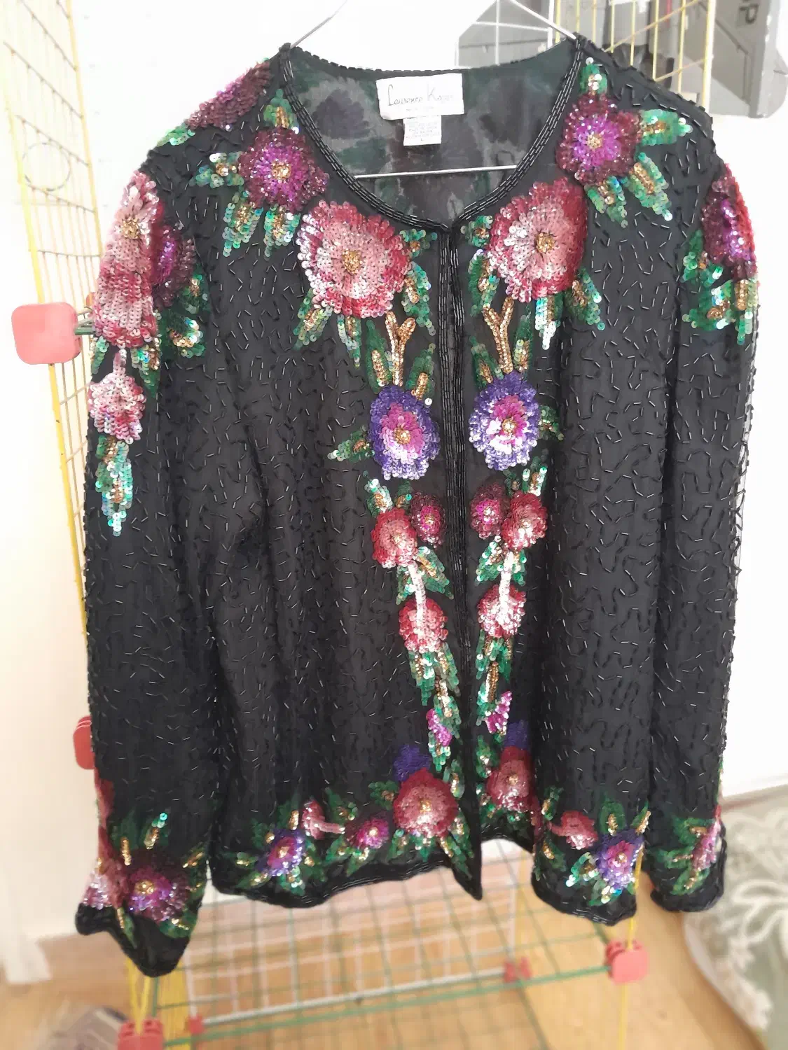 کت و شلوار  و ۲ عدد لباس سنگ دوز|لباس|تهران, شهرک نفت|دیوار