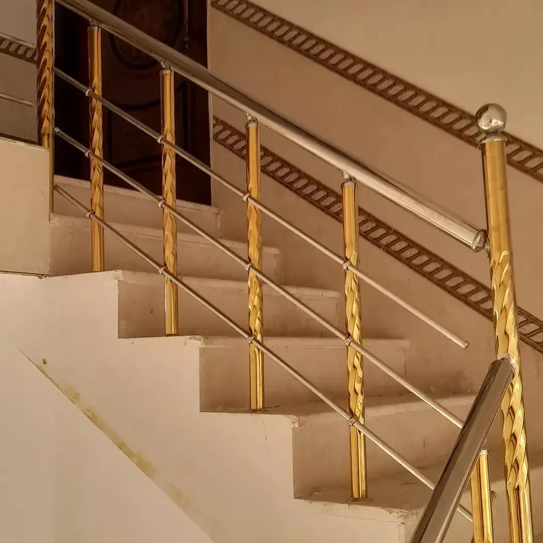 نرده استیل|خدمات پیشه و مهارت|هرسین, |دیوار