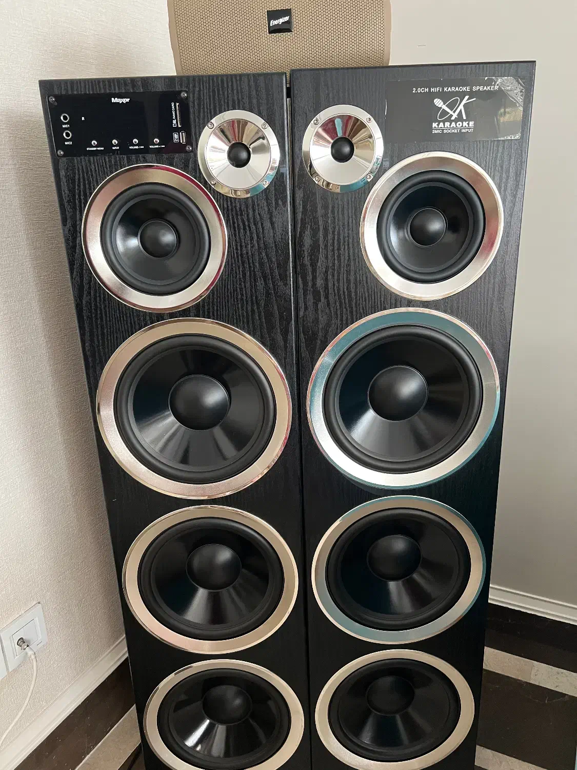 باند مکسیدر و مبل ۳نفره تختخواب شو|مبلمان خانگی و میز عسلی|تهران, مدائن|دیوار