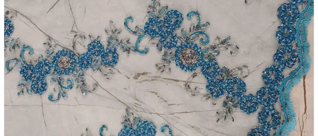 پارچه مجلسی و چادر دوخته شده و پارچه پیراهن|لباس|تبریز, |دیوار