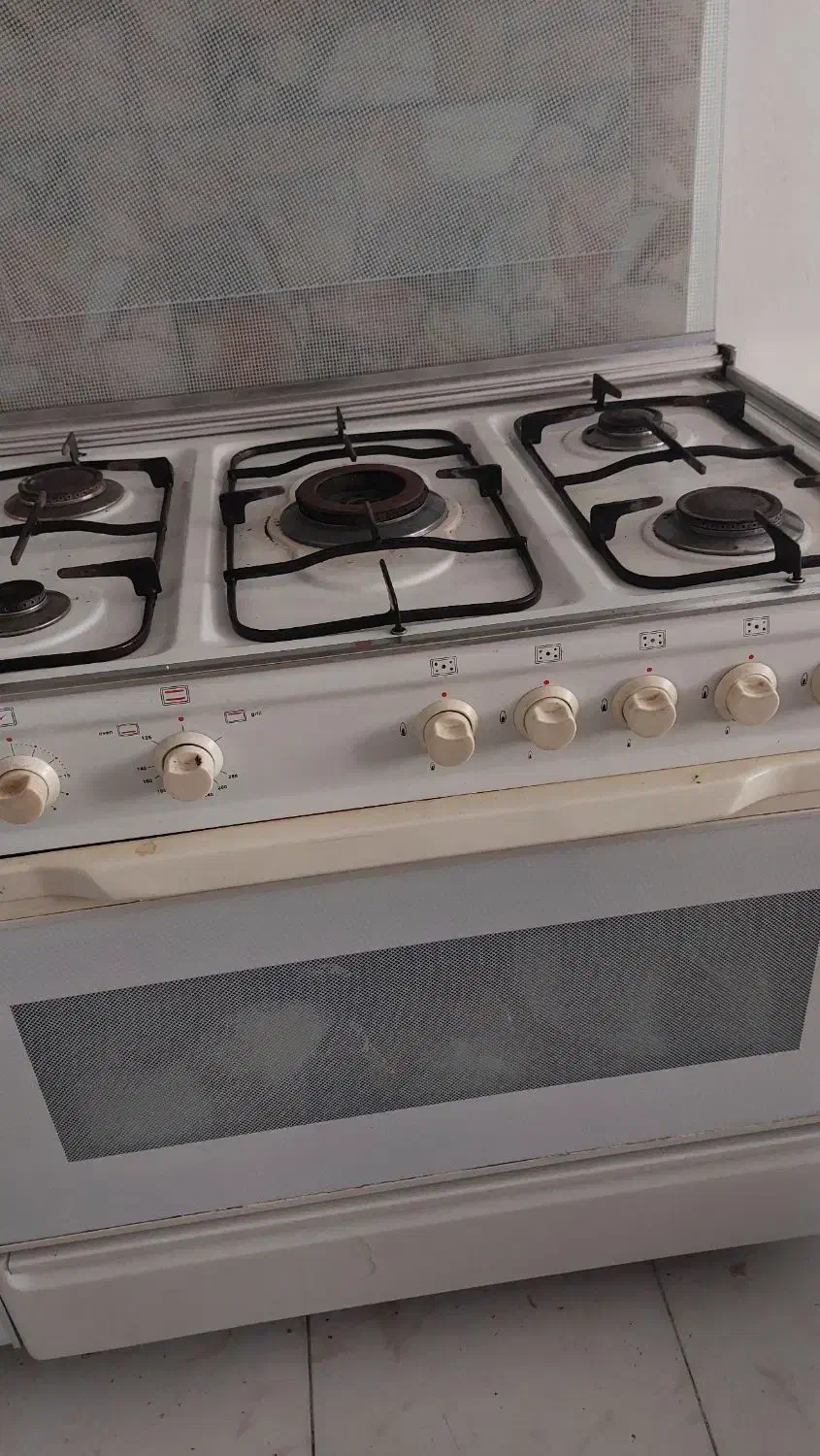 گاز فردار سینجر و گاز اشپزخانه  ۴ شعله بزرگ|اجاق گاز و لوازم برقی پختوپز|مشهد, حسابی جنوبی (شهرک غرب)|دیوار