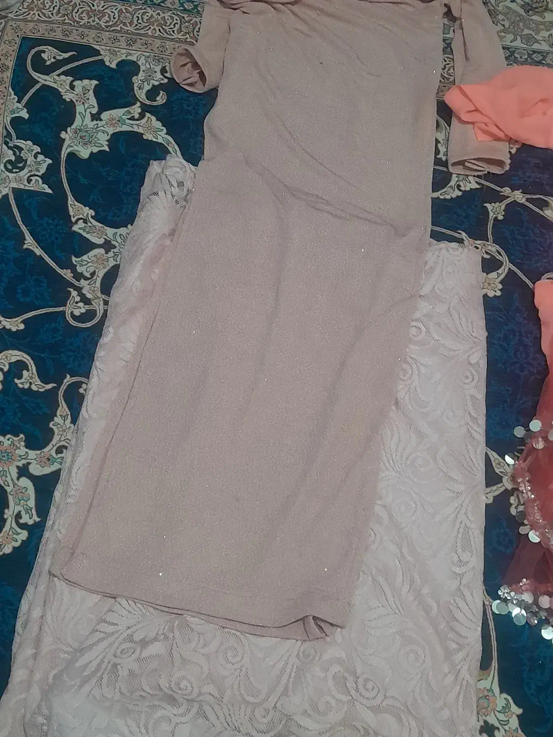 لباس محلی|لباس|سیاخ دارنگون, |دیوار