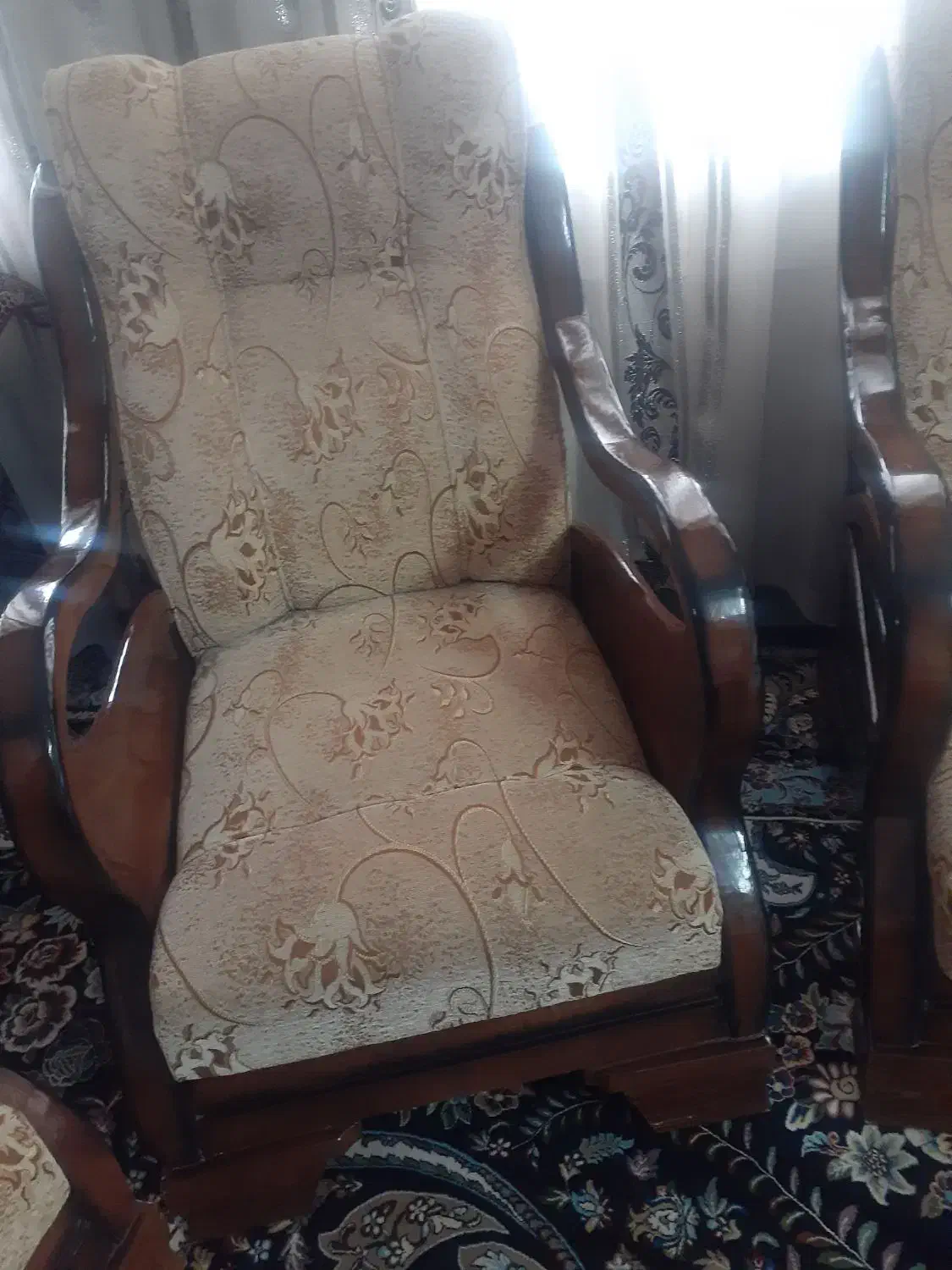 مبل|مبلمان خانگی و میز عسلی|بهار, |دیوار