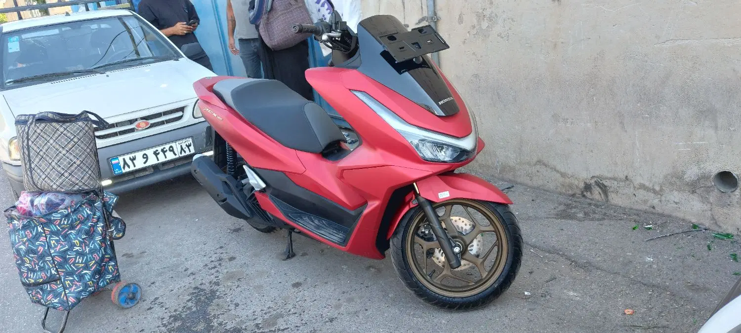 pcx160 هوندا|موتورسیکلت|شیراز, ترمینال باربری|دیوار