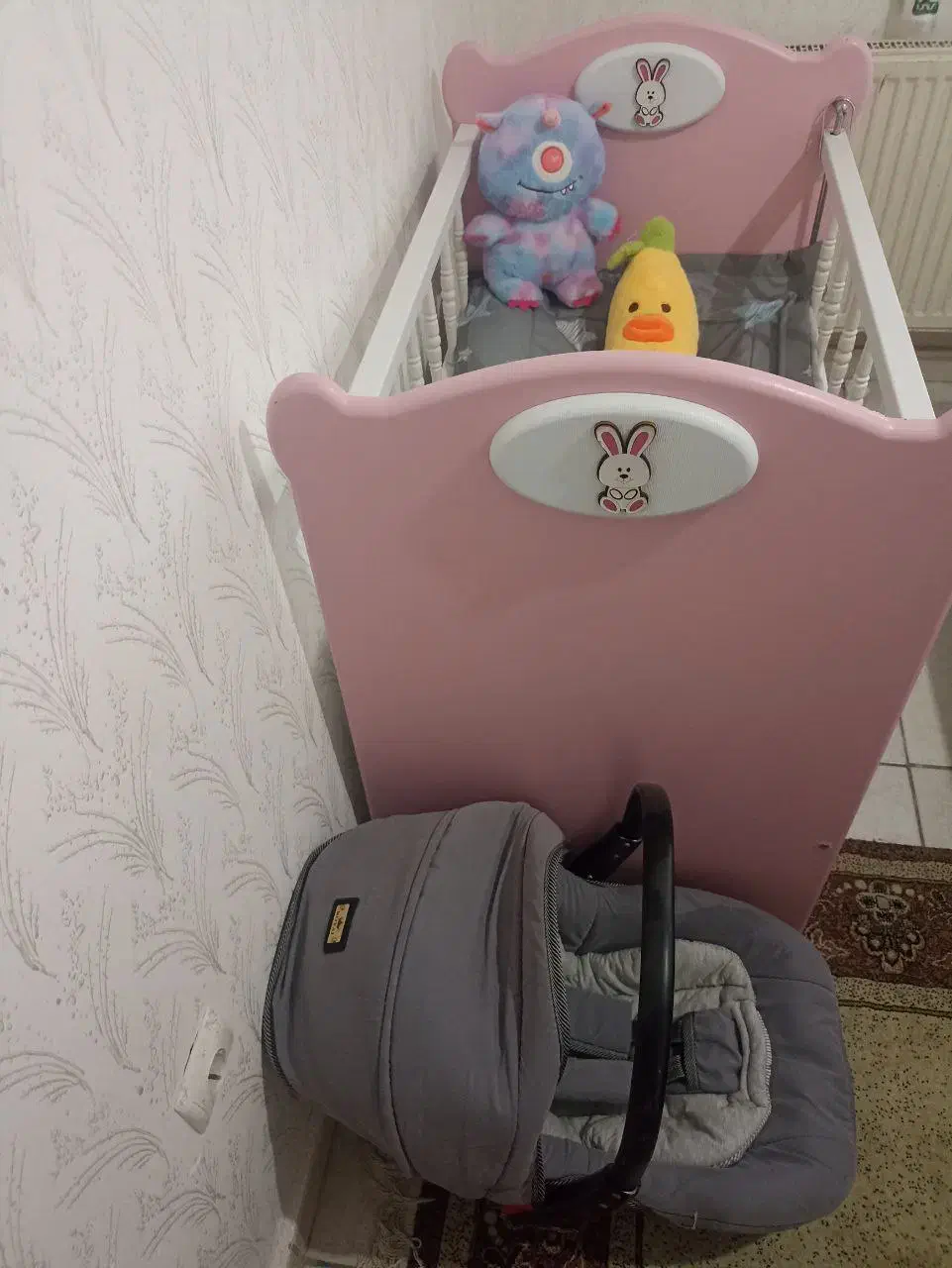 تخت گهواره ای|تخت و صندلی بچه|پرند, فاز ۵|دیوار