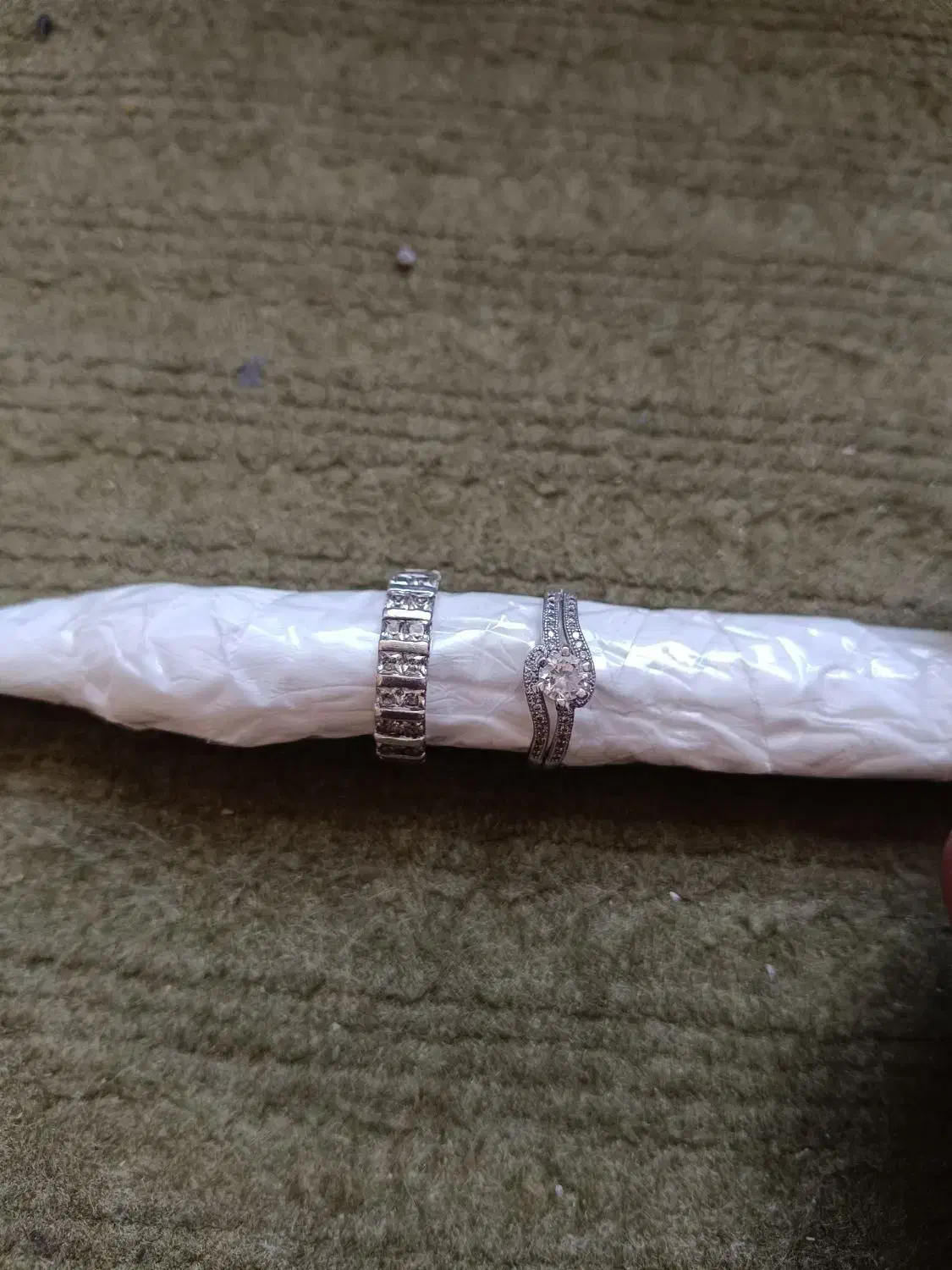 حلقه نقره|کلکسیون اشیاء عتیقه|قم, شاه ابراهیم|دیوار