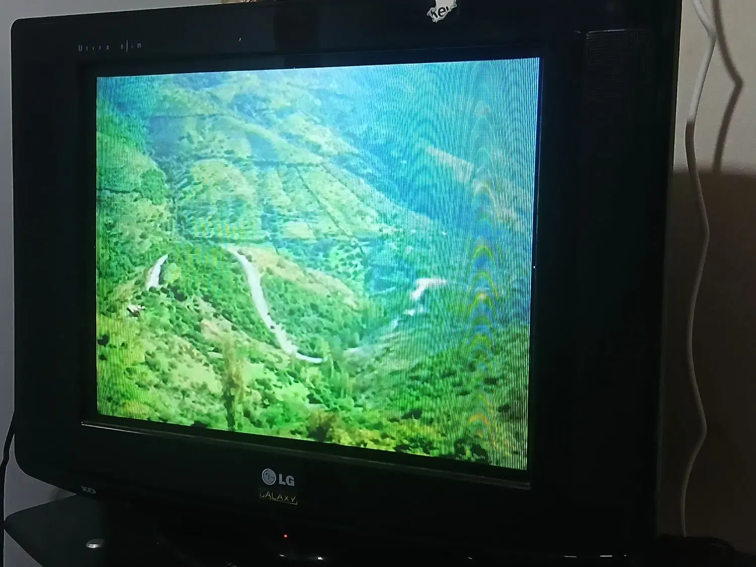 فروش تلوزیون LG کاملا سالم کنترل دارد نو خریدم|تلویزیون و پروژکتور|تالش, هشتپر|دیوار