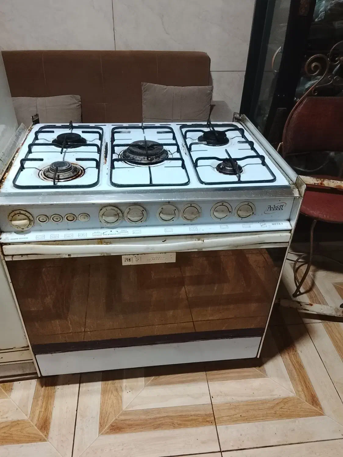 فروش یک عدد فر گاز ۵شعله|اجاق گاز و لوازم برقی پختوپز|لاهیجان, کوی استادان|دیوار