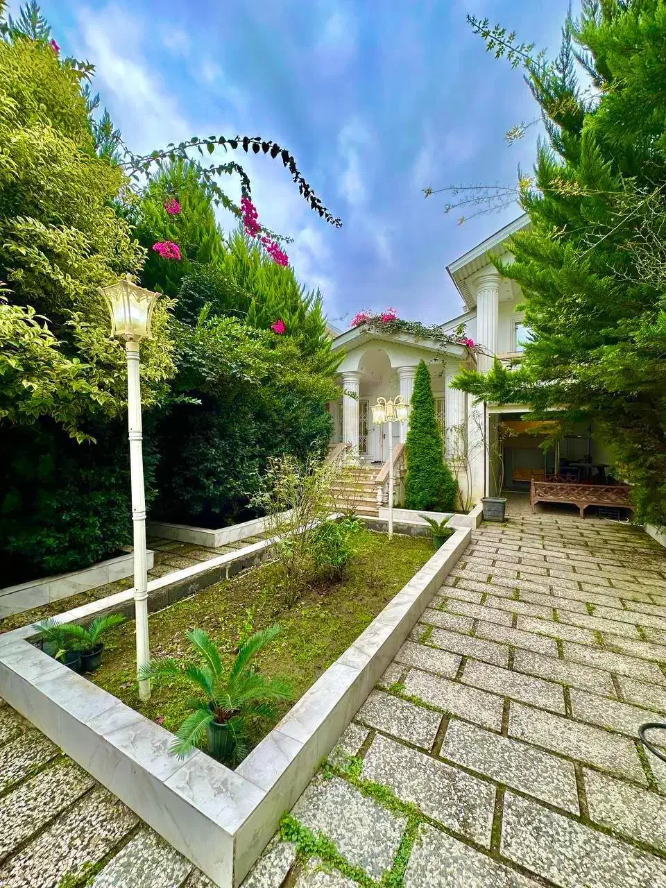 باغ مشجر ۳۰۰متری با سندعرصه اعیان شمال /قسطی|فروش خانه و ویلا|چهاردانگه (تهران), |دیوار