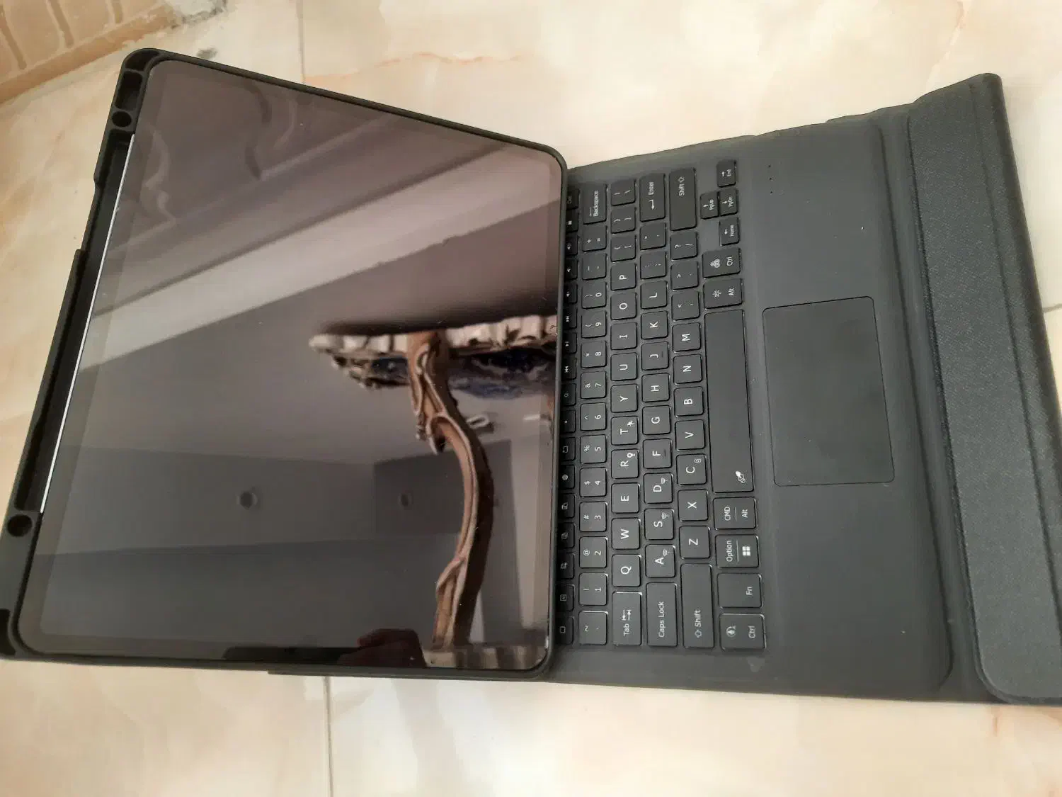 ایپد ایر ۱۳ اینچ M2 فوق العاده تمیز|تبلت|ری, علایین|دیوار