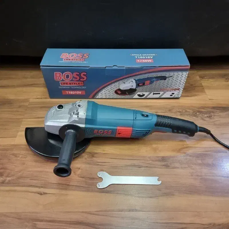 فرز بزرگ و مینی فرز - فروشگاه پخش ابزار نوین|ابزارآلات|اردبیل, |دیوار