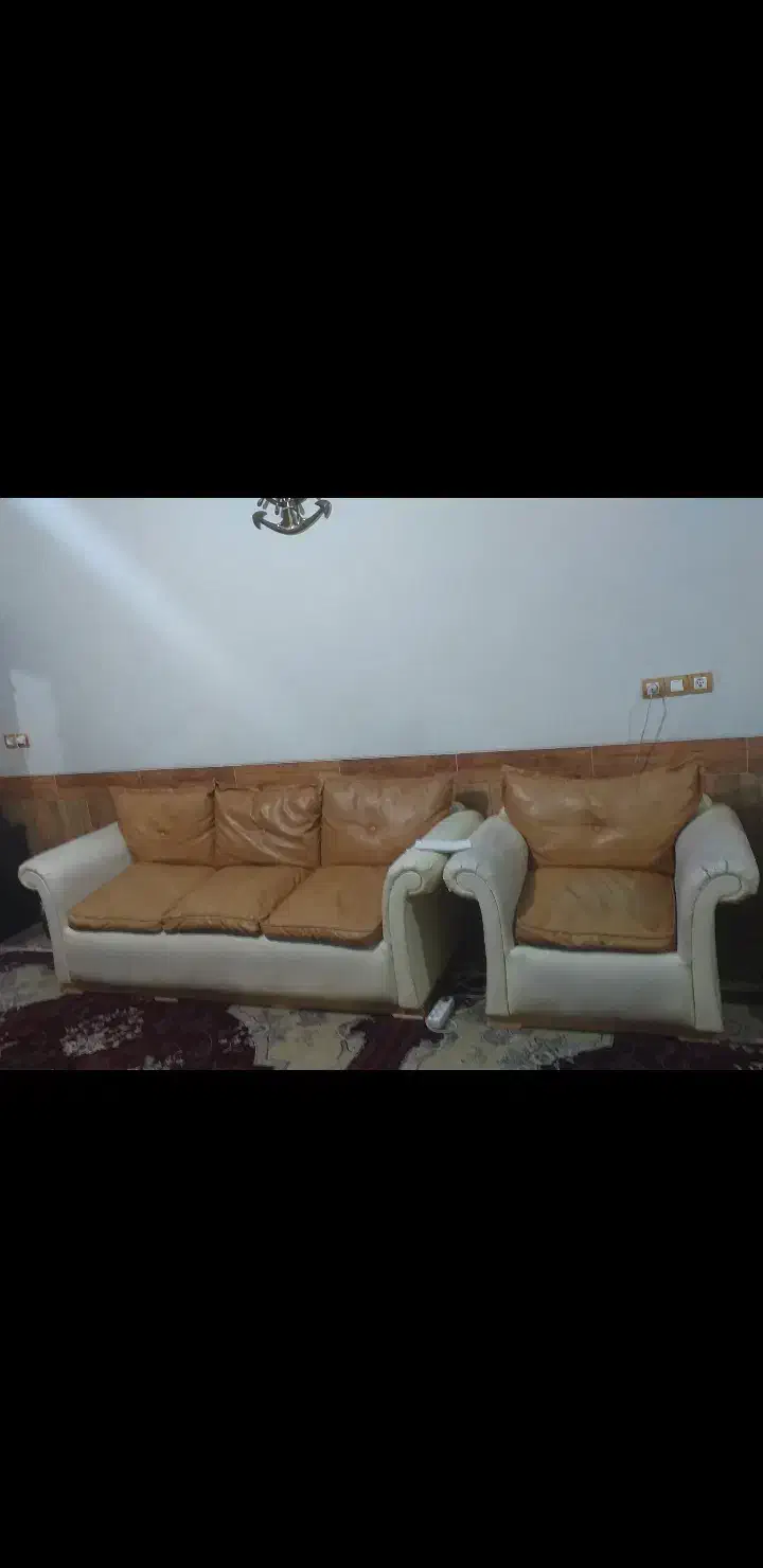 فروش مبل هفت نفره چرم اصل|مبلمان خانگی و میز عسلی|شیراز, فرگاز|دیوار