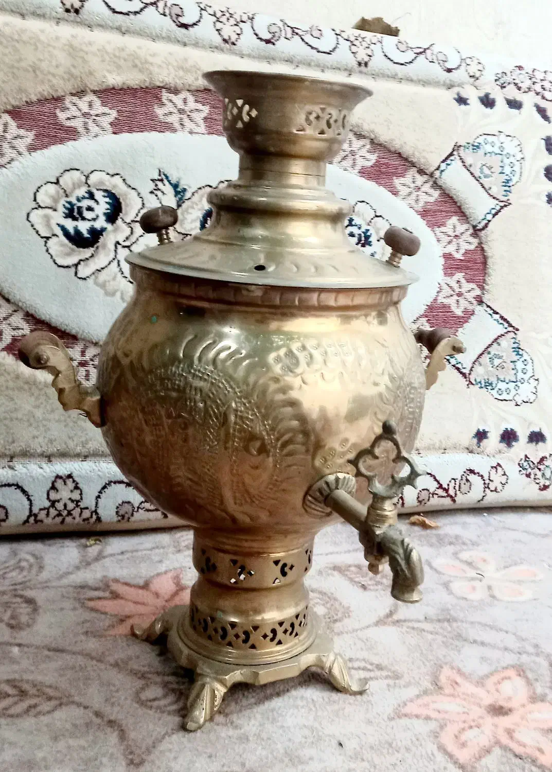 سماور برنزی برنجی|کلکسیون اشیاء عتیقه|قم, خاکفرج|دیوار