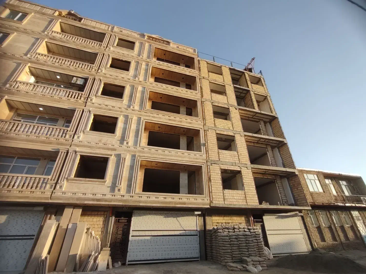 انجام نما رومی و نمای کلاسیک|خدمات پیشه و مهارت|کنگاور, |دیوار