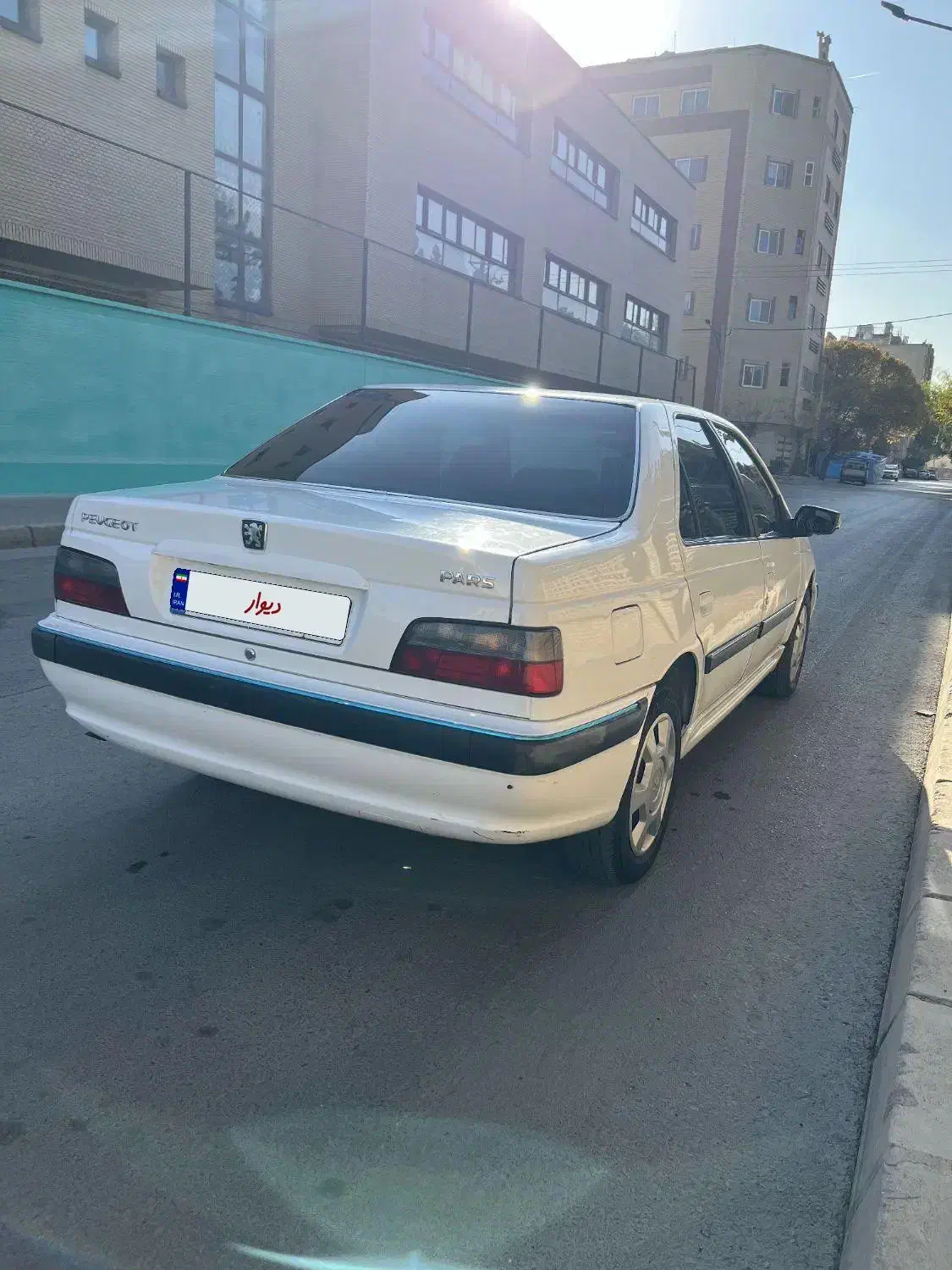 پارس سفید ۴۰۱|خودرو سواری و وانت|اصفهان, کوجان|دیوار