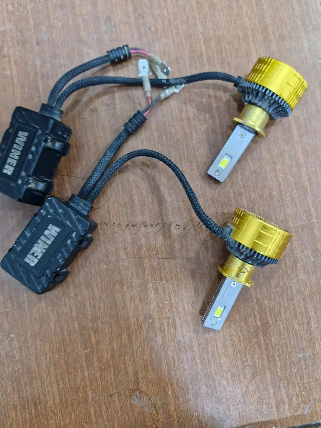 هدلایت وینر بشرط سالم|قطعات یدکی و لوازم جانبی|بندر ماهشهر, |دیوار