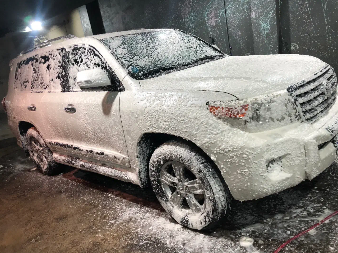 نیروی کار در کارواش|استخدام سرایداری و نظافت|سمنان, |دیوار