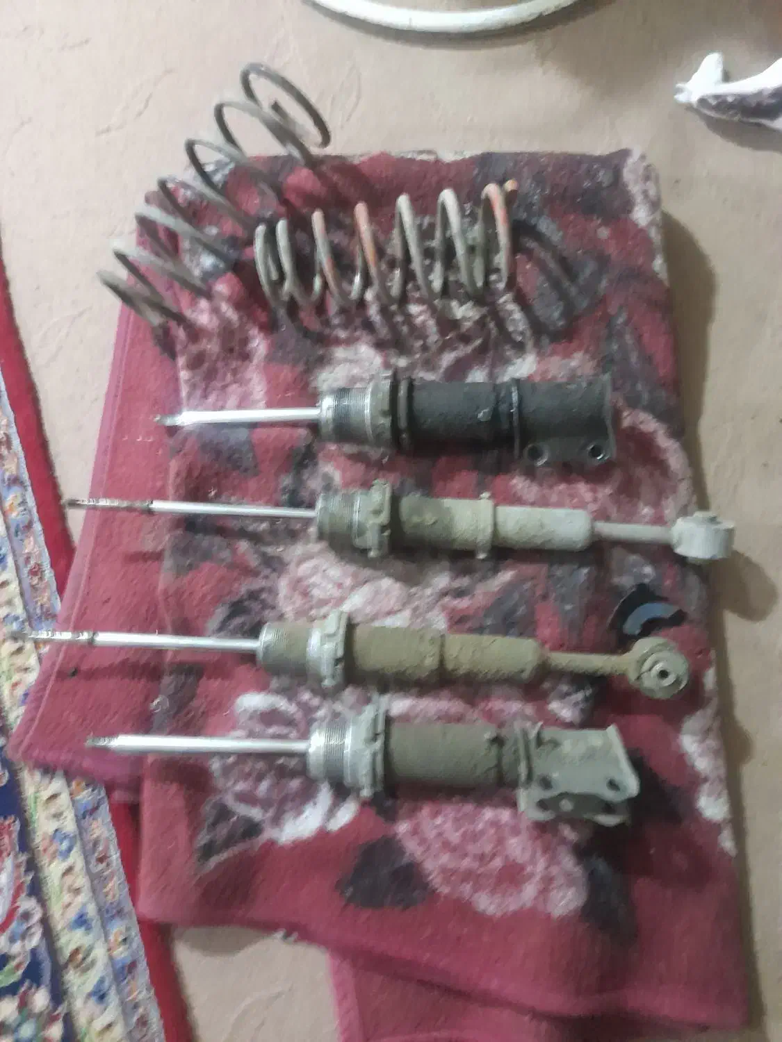 چهار عدد کمک فنر رکلاژی پیراد|قطعات یدکی و لوازم جانبی|کرمانشاه, |دیوار