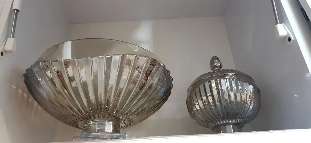 سرویس پذیرایی شیک ۱۲ نفره|ظروف سرو و پذیرایی|نیشابور, بزرگمهر|دیوار