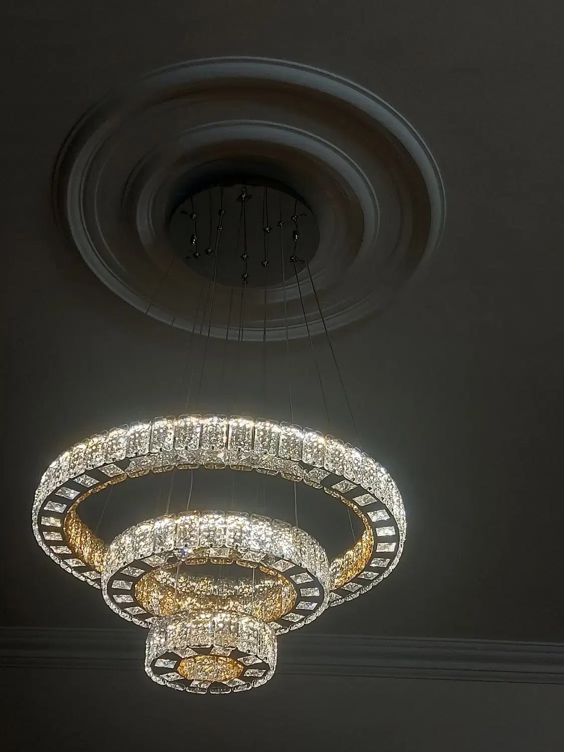 حراج لوستر کریستالی مدرن بعلت تغیر شغل|لوستر و چراغ آویز|تهران, ائمه اطهار|دیوار